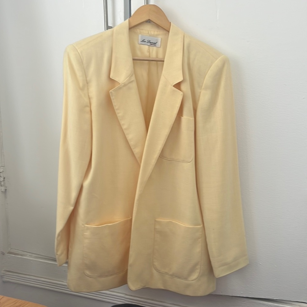 Pastel yellow oversized vintage blazer (via Brooklyn Flea Market)